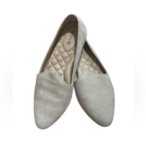 Birdies Beige Suede Pointed Toe Smoking Loafer Flats Women’s 7.5